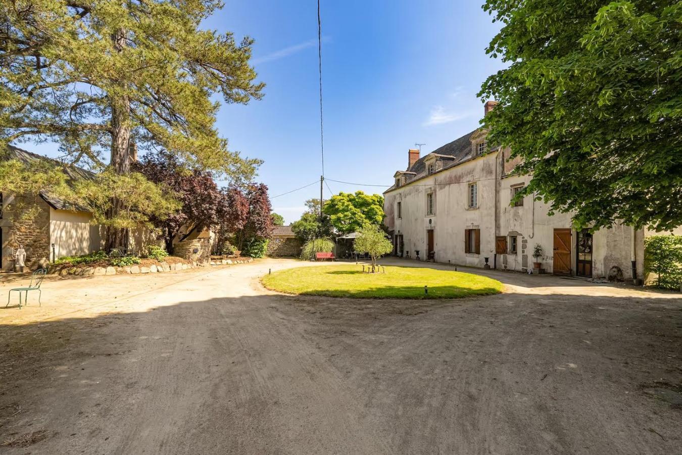 Manoir De L'Aisnerie Apartment Saint-Herblain Exterior photo